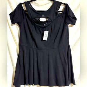 Torrid Cold Shoulder Peplum Top with Keyhole - NWT - Size 0 (US Women’s 12)